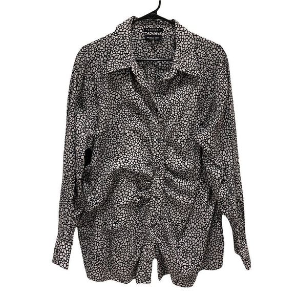 Foxcroft Tops - Foxcroft Black White Is tinted Ruched Collard Button Down Shirt 18W Wrinkle Free